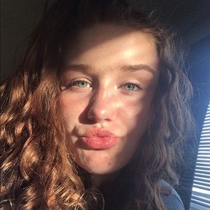 Meet your Posher, Savannah